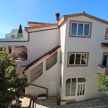 Apartament Mare